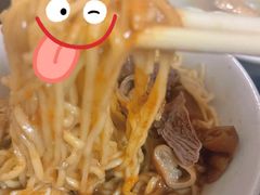 -松树干拌面店