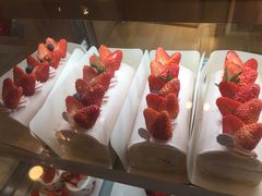 -花花卷卷·鲜食蛋糕(静安久光百货店)