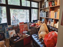 -橡皮书店(翠湖北路店)