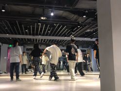 -YOUNGRICH街舞工作室