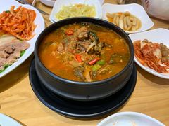 辣牛肉汤-山海珍味韩国料理(奥城店)