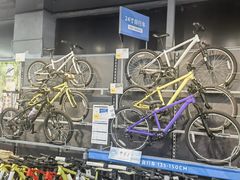 -迪卡侬(南二环店)