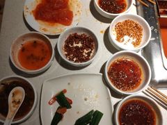 -海底捞火锅鲜切牛肉主题店(长寿路店)