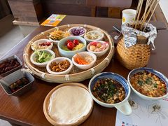 -包整·丝娃娃(一览甲秀楼风景店)