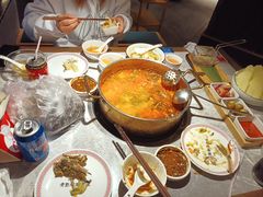 -野山舂·贵州现舂酸汤牛肉(民生路店)