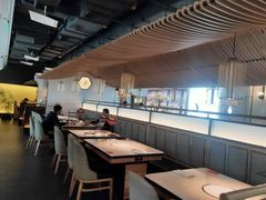 大堂-左庭右院鲜牛肉火锅(浦江欢乐颂店)