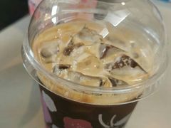 粉樱气泡咖啡-瑞幸咖啡(大唐时代店)