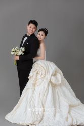 -雪中彩影婚纱摄影·微光艺术中心