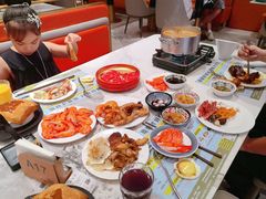 -金马门国际美食百汇(珞喻路店)