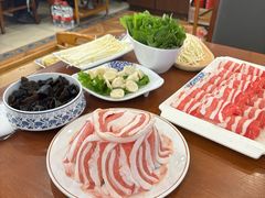 -楼外楼大刀肉传统火锅居(博学路店)