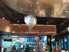 -达美乐比萨(红山店)