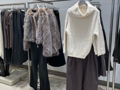 -URBAN REVIVO(七宝领展广场店)