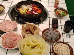 -扎起市井老火锅(乐山总店)