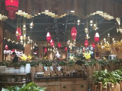 -老滇山寨•云南特色菜•地方菜•民族风情歌舞表演(金碧店)