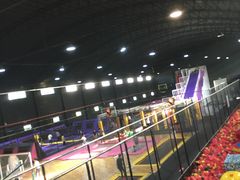 -嘿哟动霸CHUA·新潮玩运动娱乐中心·蹦床滑冰团建乐园