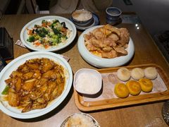 -95号酱骨·一块豆腐(展春园西路店)