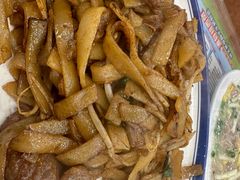 干炒牛河-金华冰厅