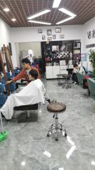 -V8潮牌·接发烫染连锁