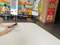 -麦当劳(欢乐谷店)