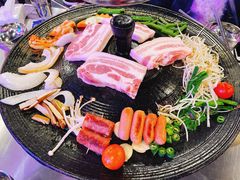 -豚豚家돈돈가韩国锅盖烤肉(新北万达店)