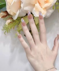-董小姐日式美甲美睫·皮肤管理