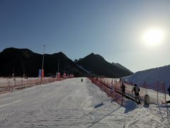 -荣盛康旅野三坡滑雪场