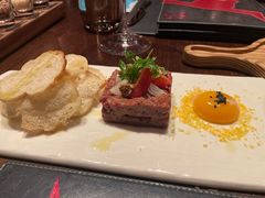 -恰餐厅及酒吧 CHAR Bar & Grill (北京丽都皇冠假日店)