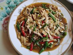 尖椒干豆腐-石老头关东饺子王·东北菜(嘉华鑫城店)