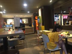 -麦当劳(南京路2店)