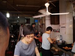 等位区-惠源面包店(开禾路店)