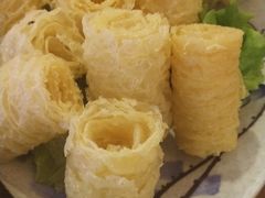 -毛辣果·贵州红酸汤牛肉火锅(西单店)