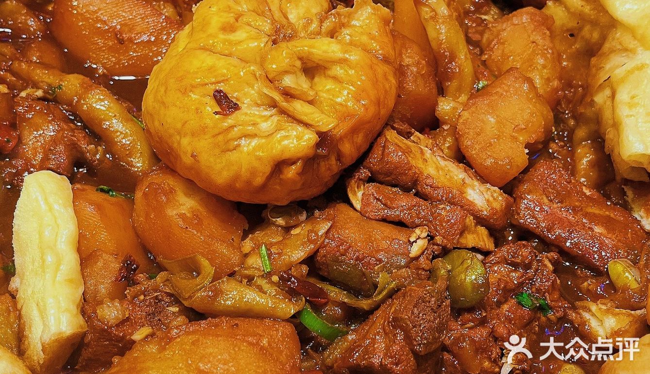 🔥东北铁锅炖小锅烀饼,大众点评必吃榜🥘