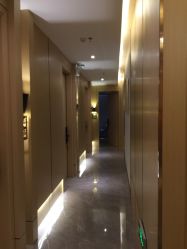 -香港倾城国际·美容美体中心