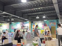 -极限PLAY运动娱乐新世界·团建派对表演休闲馆·室内高空游乐园