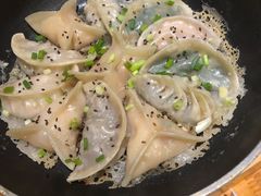 葱香煎饺-小金鬼·煎饺·鸽子汤