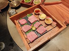 -蟹犇前•帝王蟹雪蟹(陆家嘴店)