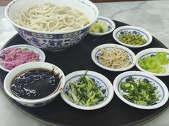 -海碗居老北京炸酱面(增光路店)