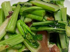 腊肉炒连州菜心-汤城小厨•粤菜•靓汤(西直门凯德MALL店)