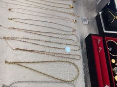 -玉凡奢侈品黄金回收