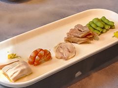 -HOMES上海本帮菜(襄阳公园店)