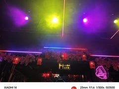 -喜鹊音乐酒馆(西街店)