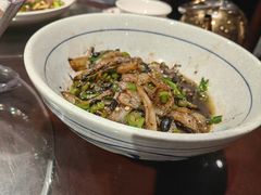 -六合居·明厨亮灶餐厅(成双大道店)