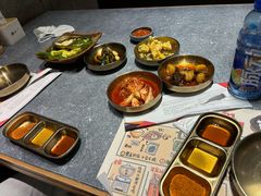-草家酱蟹炭火烤肉店(珲春南路二店)
