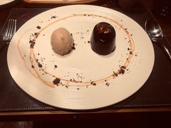 -恰餐厅及酒吧 CHAR Bar & Grill (北京丽都皇冠假日店)