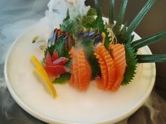 -鼎泰亨·海鲜牛肉餐厅(滨江店)