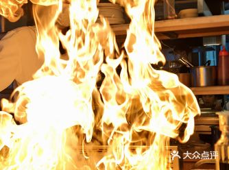 女儿大了，到另一个城市里打拼了，于是，像所有的妈妈一