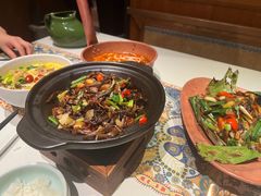 -云海肴·汽锅鸡·云南菜(天山百盛优客店)