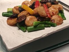 黑鱼子酱鲜菌带子-南苑环球酒店云顶高级中餐厅(鄞县大道店)