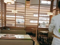 -洪氏嗨捞·广东猪肚鸡·椰子鸡火锅(西咸万象城店)
