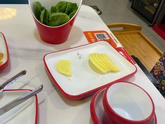 -毛辣果·贵州红酸汤牛肉火锅(西单店)